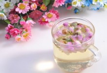 玫瑰花茶的功效与作用！泡玫瑰花茶的哪些好处？是越喝越美的茶！