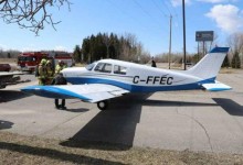加拿大一架小型飞机因机械故障紧急迫降高速公路 安全着陆