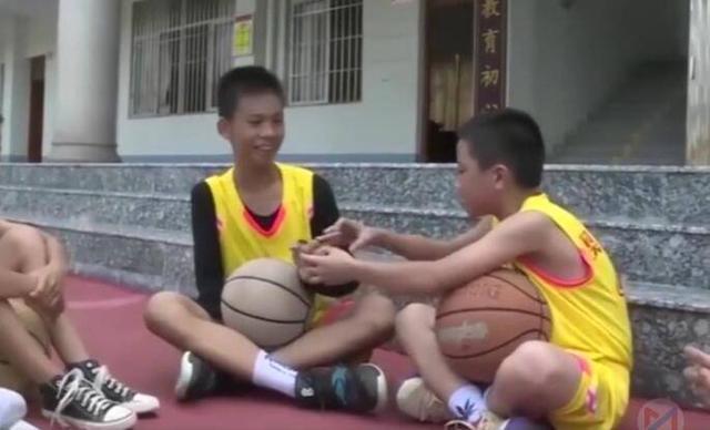 独臂篮球少年注册为运动员怎么回事 独臂篮球少年为什么可以注册为运动员