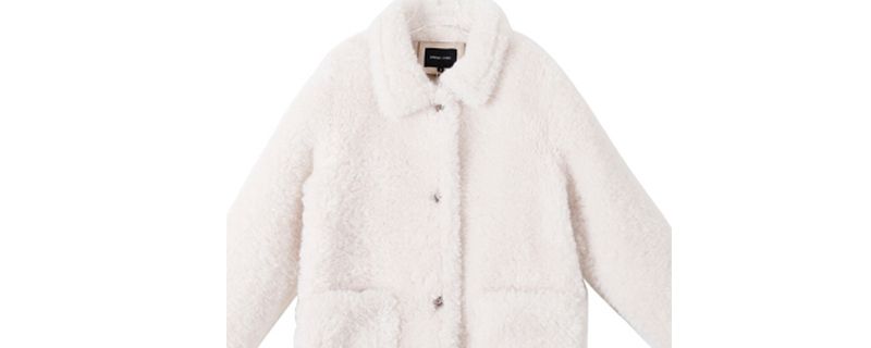 怎么在冬季穿出潮流感，羊羔毛外套用起来！