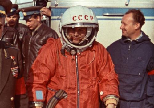 苏联宇航员被遗弃太空