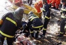 救援现场发现部分飞机残骸和遗体残骸
