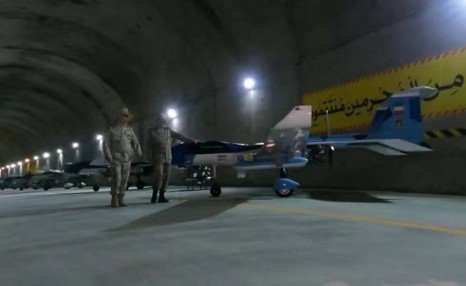 伊朗军方展示地下无人机基地和新型导弹 称属区内最强大
